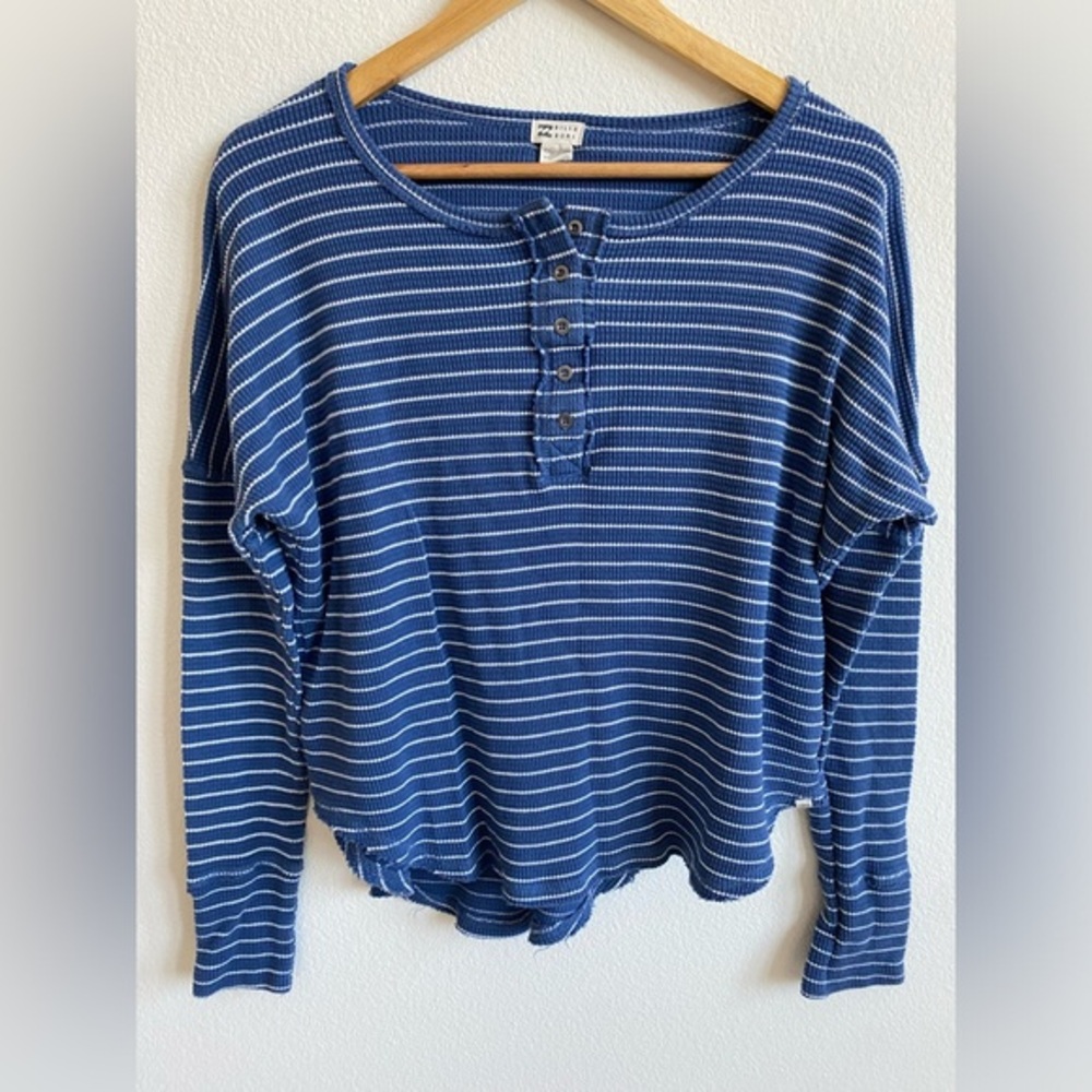 Billabong Anyday women’s blue striped henley long-sleeve shirt